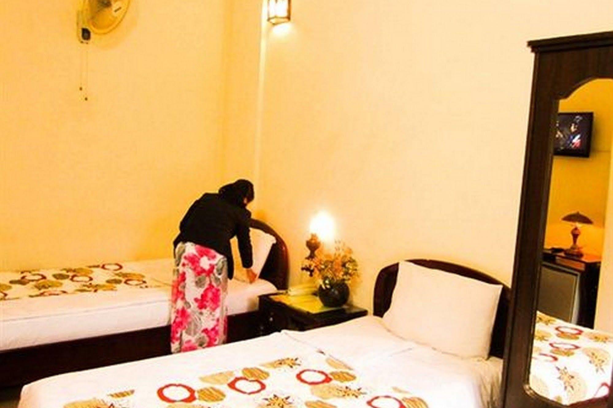 Hotel Binh Minh Sunrise Hué Extérieur photo